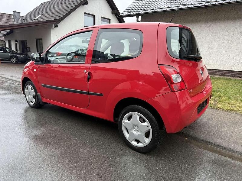 Gebraucht Renault Twingo 58 PS (42 kW) 2010 Rot Kleinwagen