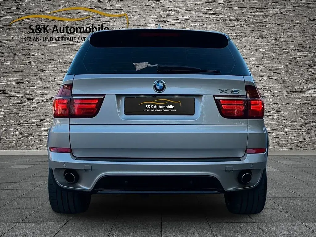 Second-hand BMW X5 245 CP (180 kW) 2012 Argintiu SUV