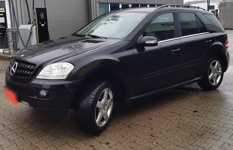 Gebraucht Mercedes ML350 272 PS (200 kW) 2006 Schwarz SUV