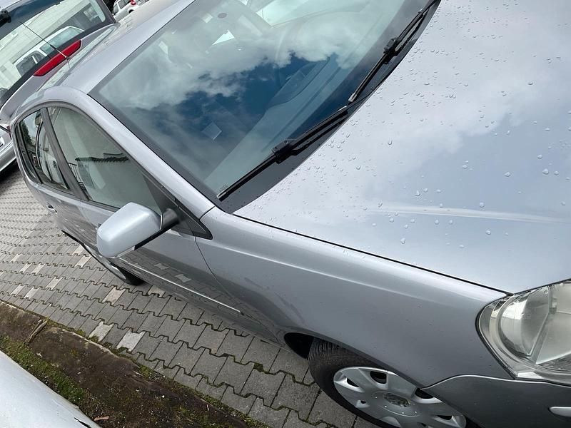 Second-hand VW Polo 60 CP (44 kW) 2009 Argintiu Hatchback