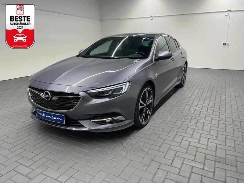 Grau (lichtgraumet.) Gebraucht 2018 Opel Insignia Innovation Limousine | 22.480 € (Teuer) - Bild 1/4