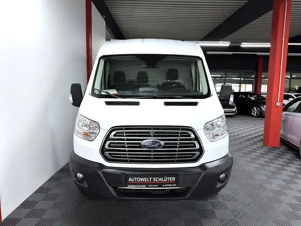 Gebraucht Ford Transit Trend 131 PS (96 kW) 2018 Weiß Van