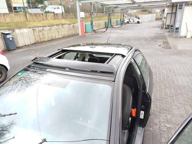 Gebraucht Peugeot 206 75 PS (55 kW) 2002 Schwarz Limousine