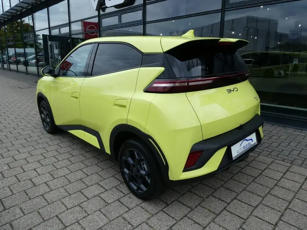 Neu BYD Dolphin Surf Comfort 114 kW (156 PS) 2026 Gelb Kleinwagen