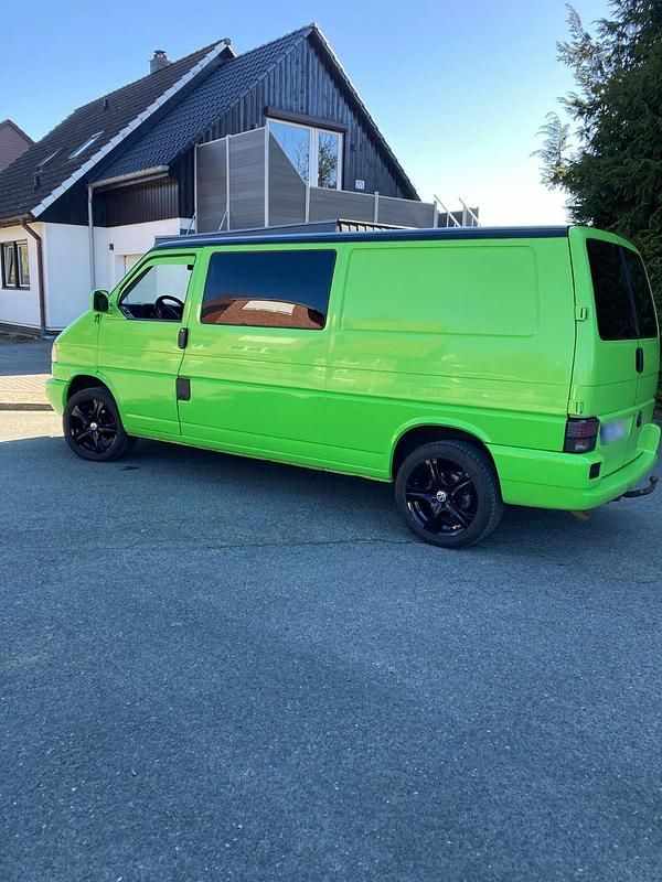 Second-hand VW Transporter 102 CP (75 kW) 1998 Verde Van