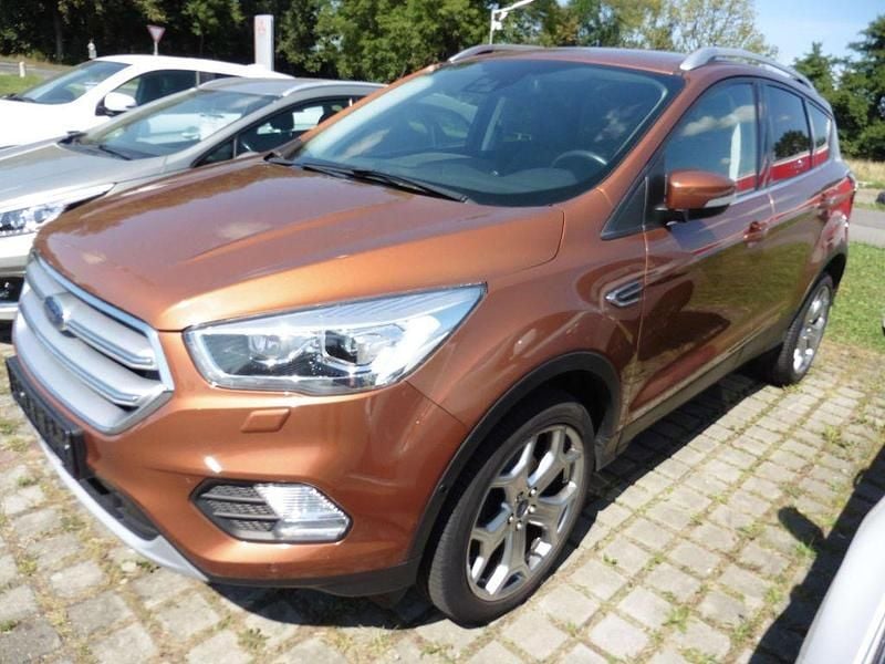 Torinobraun Gebraucht 2018 Ford Kuga Titanium SUV | 13.900 € (Fairer Preis) - Bild 1/4