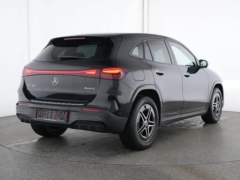 Gebraucht Mercedes EQA300 AMG 167 kW (228 PS) 2025 Schwarz SUV