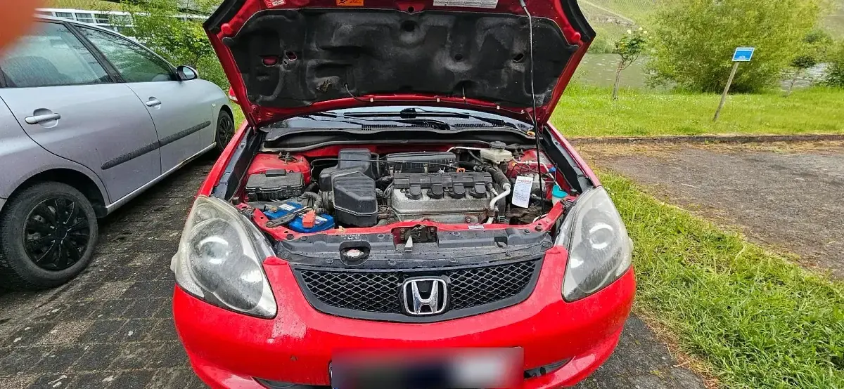 Usata Honda Civic 110 CV (80 kW) 2005 Rosso Utilitaria