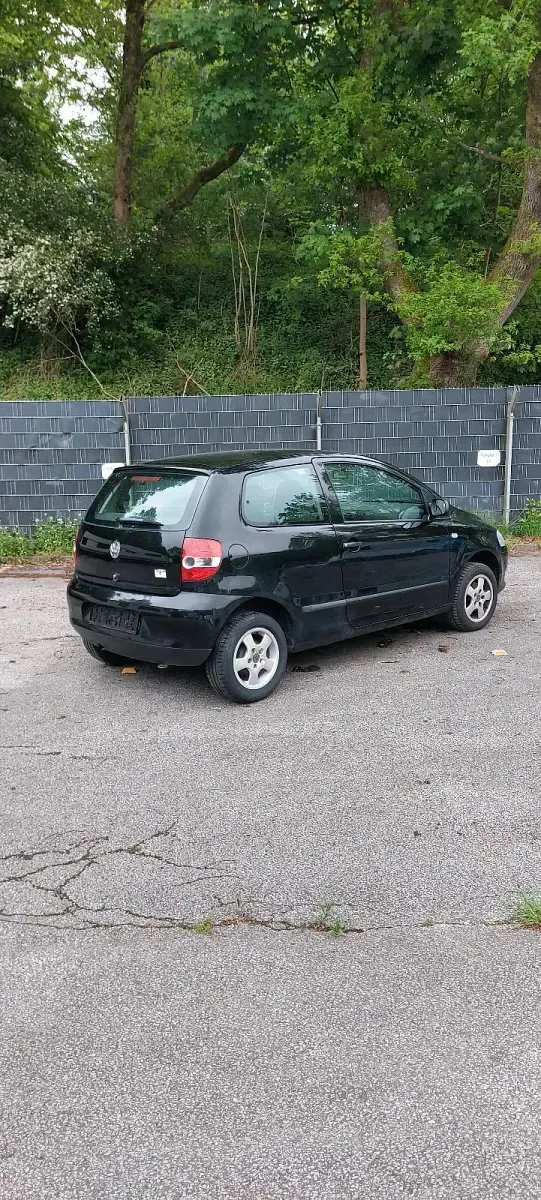 Gebraucht VW Fox 55 PS (40 kW) 2005 Schwarz Kleinwagen
