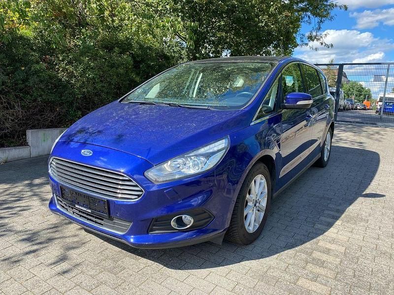 Blau Gebraucht 2016 Ford S-MAX Titanium Van / Kleinbus | 8.590 € (Guter Preis) - Bild 1/4