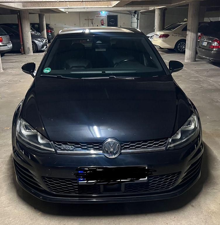 Schwarz Gebraucht 2015 VW Golf GTD Limousine | 14.200 € (Fairer Preis) - Bild 1/4