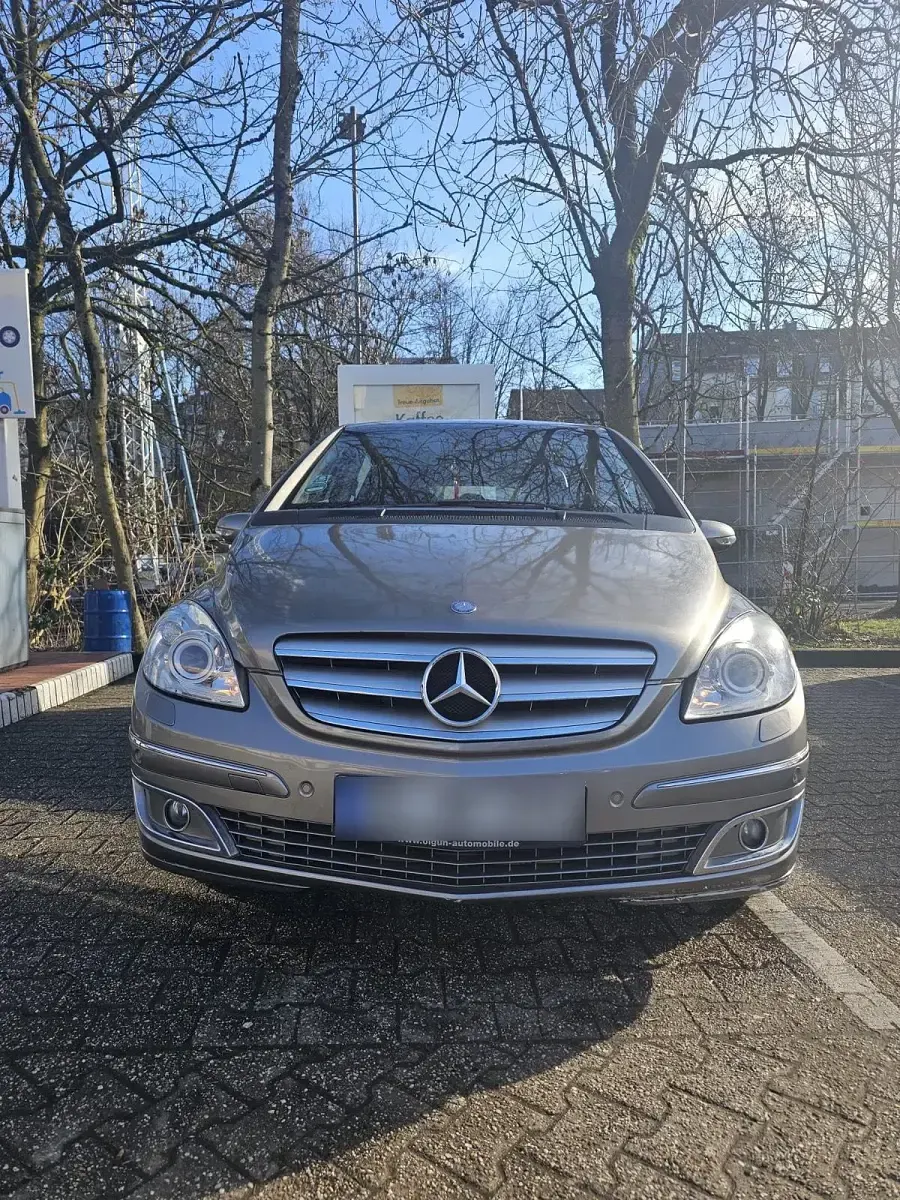 Gebraucht Mercedes B200 193 PS (141 kW) 2005 Grau Van / Kleinbus