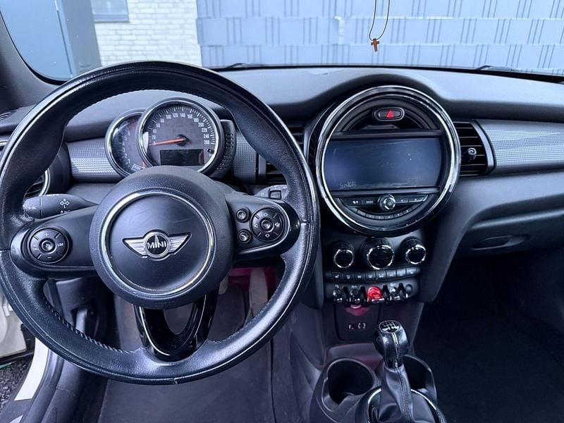 Usado Mini ONE 102 CV (75 kW) 2016 Blanco Utilitario