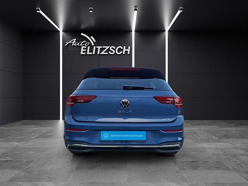 Gebraucht VW Golf VIII Edition 150 PS (110 kW) 2024 Anemonenblau metallic Limousine