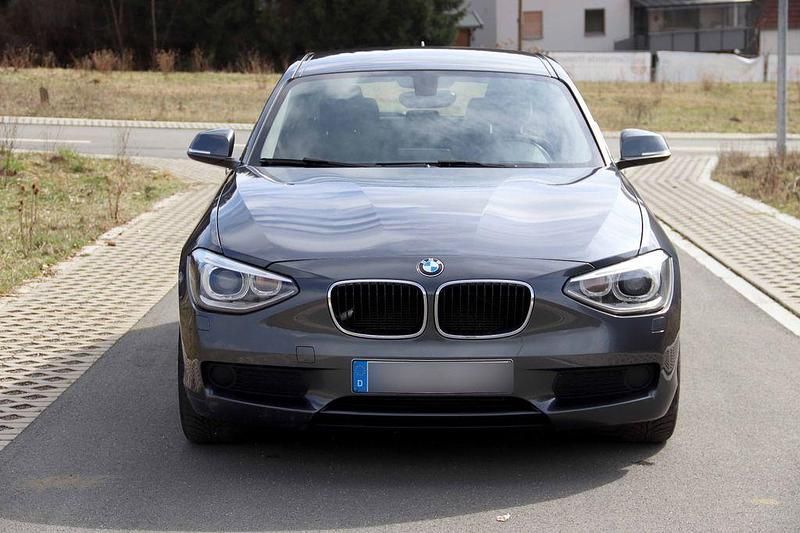 Gebraucht BMW 116 136 PS (100 kW) 2013 Grau Kleinwagen