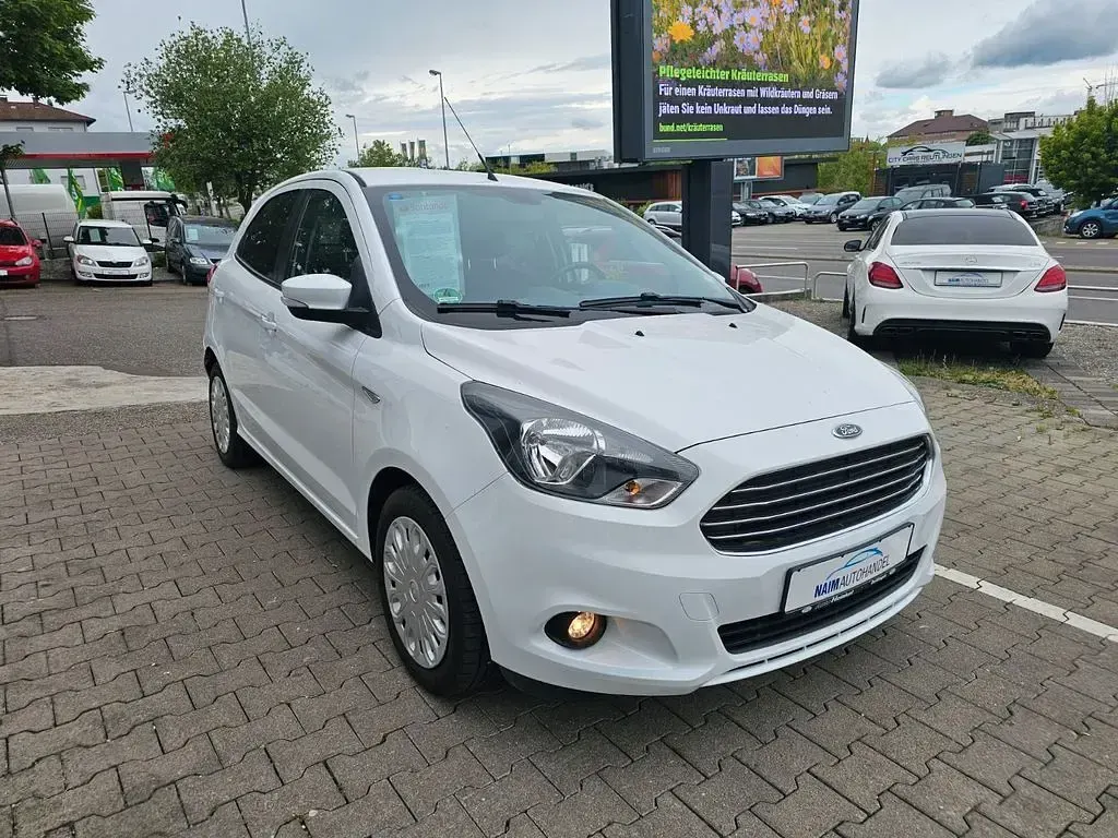 Gebraucht Ford Ka Plus Cool & Sound Edition 86 PS (63 kW) 2016 Weiß Kleinwagen