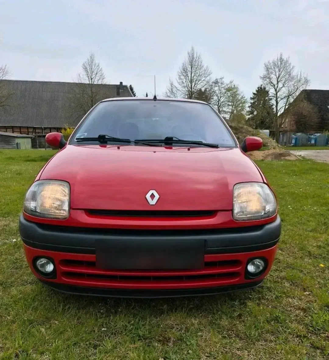 Gebraucht Renault Clio 90 PS (66 kW) 1999 Rot Kleinwagen
