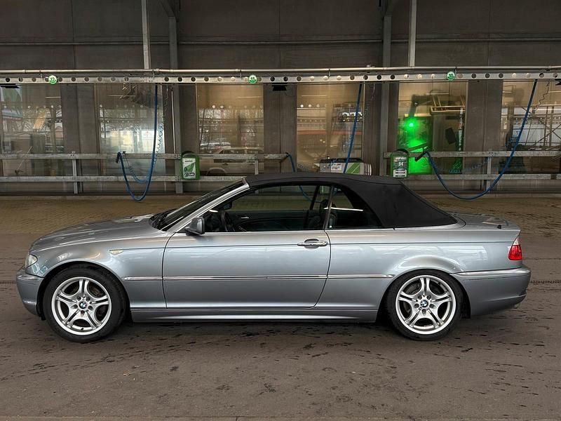 Gebraucht BMW 320 170 PS (125 kW) 2004 Silber Cabrio