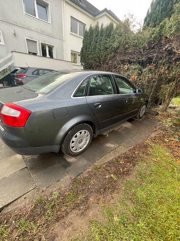 Gebraucht Audi A4 131 PS (96 kW) 2001 Grau Limousine