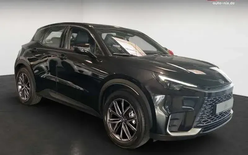 Neu Lexus LBX 136 PS (100 kW) 2026 Mysticschwarz SUV