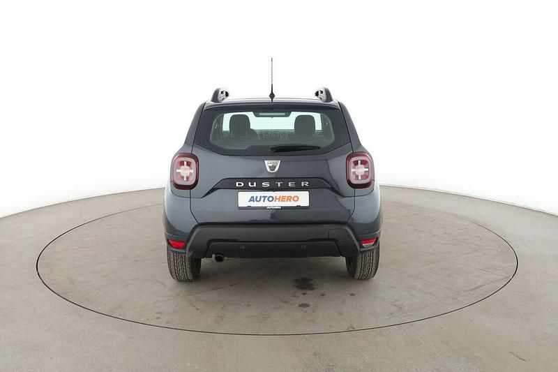 Gebraucht Dacia Duster Comfort 114 PS (83 kW) 2018 Grau SUV