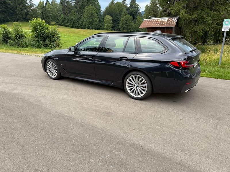 Gebraucht BMW 540 M Sport 333 PS (244 kW) 2021 Schwarz Kombi