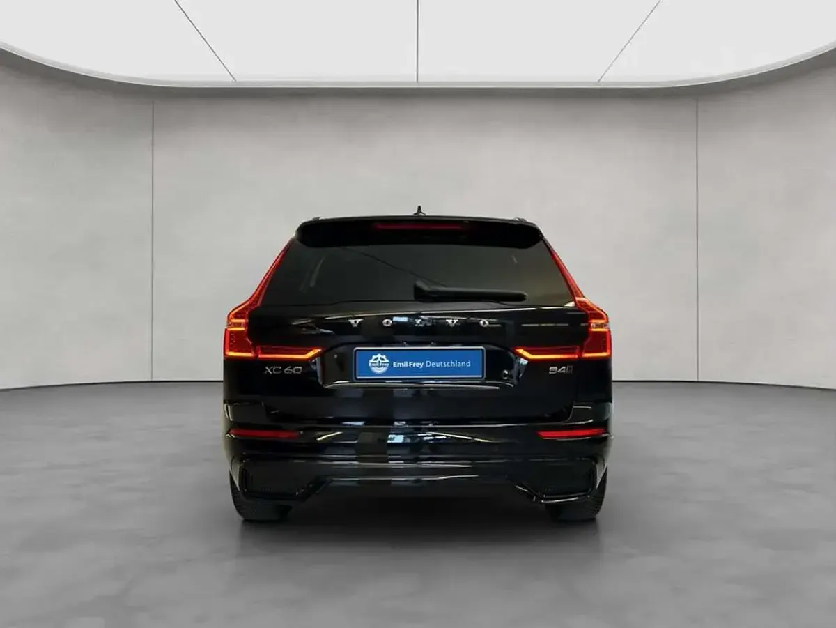 Gebraucht Volvo XC60 Plus 197 PS (144 kW) 2024 Schwarz SUV