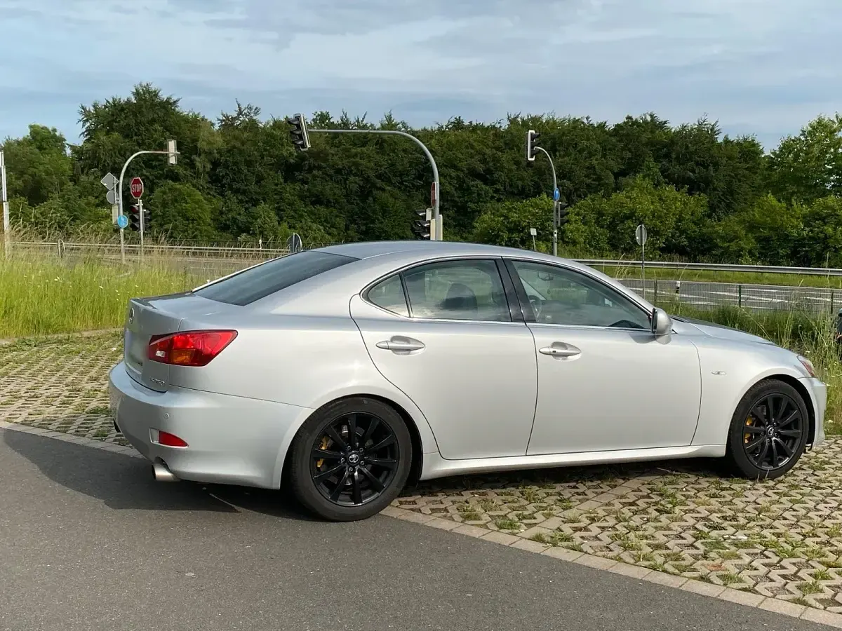 Gebraucht Lexus IS250 Luxury Line 208 PS (152 kW) 2007 Silber Limousine