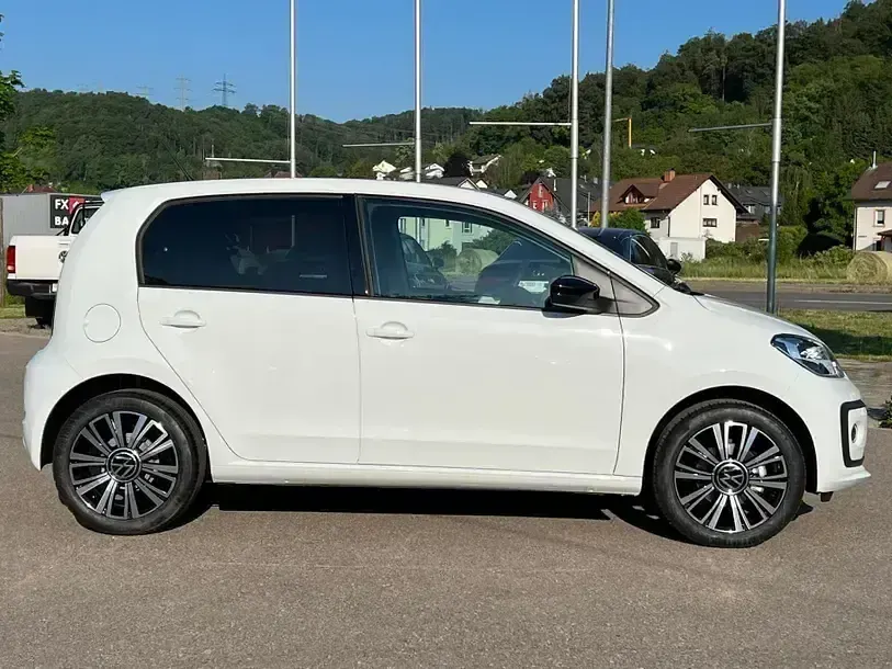 Second-hand VW up! Style 65 CP (47 kW) 2023 Alb Hatchback