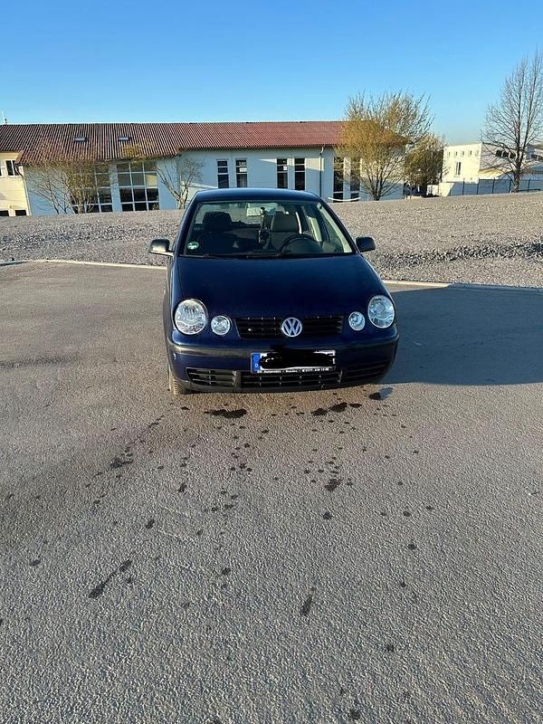Gebraucht VW Polo Basis 64 PS (47 kW) 2004 Blau Kleinwagen