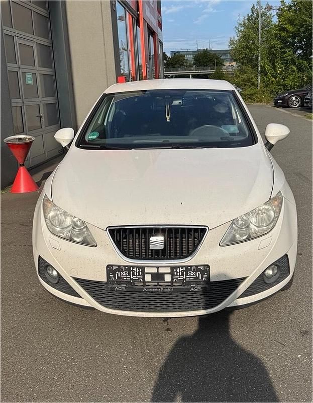 Weiß Gebraucht 2012 Seat Ibiza Kleinwagen | 2.200 € (Superpreis) - Bild 1/4