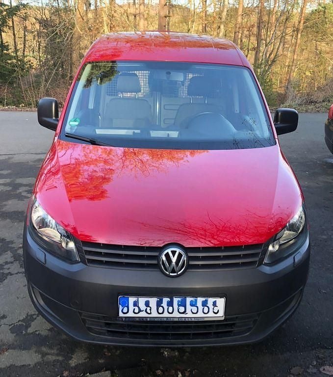 Rot Gebraucht 2015 VW Caddy Van / Kleinbus | 6.500 € (Superpreis) - Bild 1/4