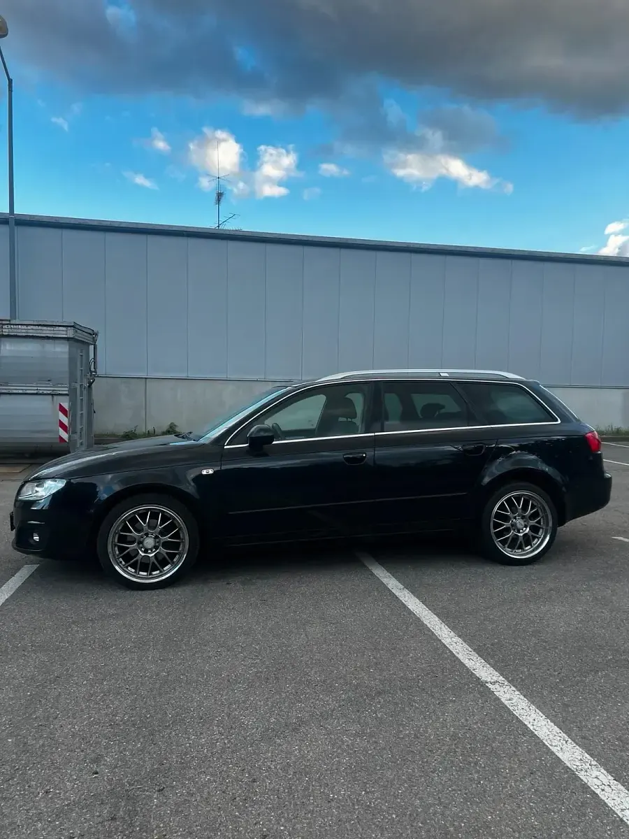 Gebraucht Seat Exeo 143 PS (105 kW) 2011 Schwarz Kombi