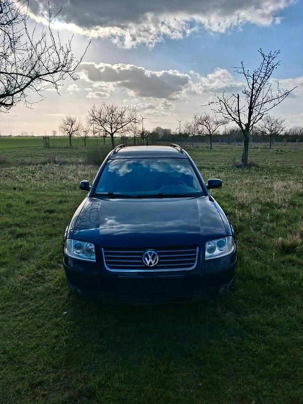 Gebraucht VW Passat 2002 Blau Kombi
