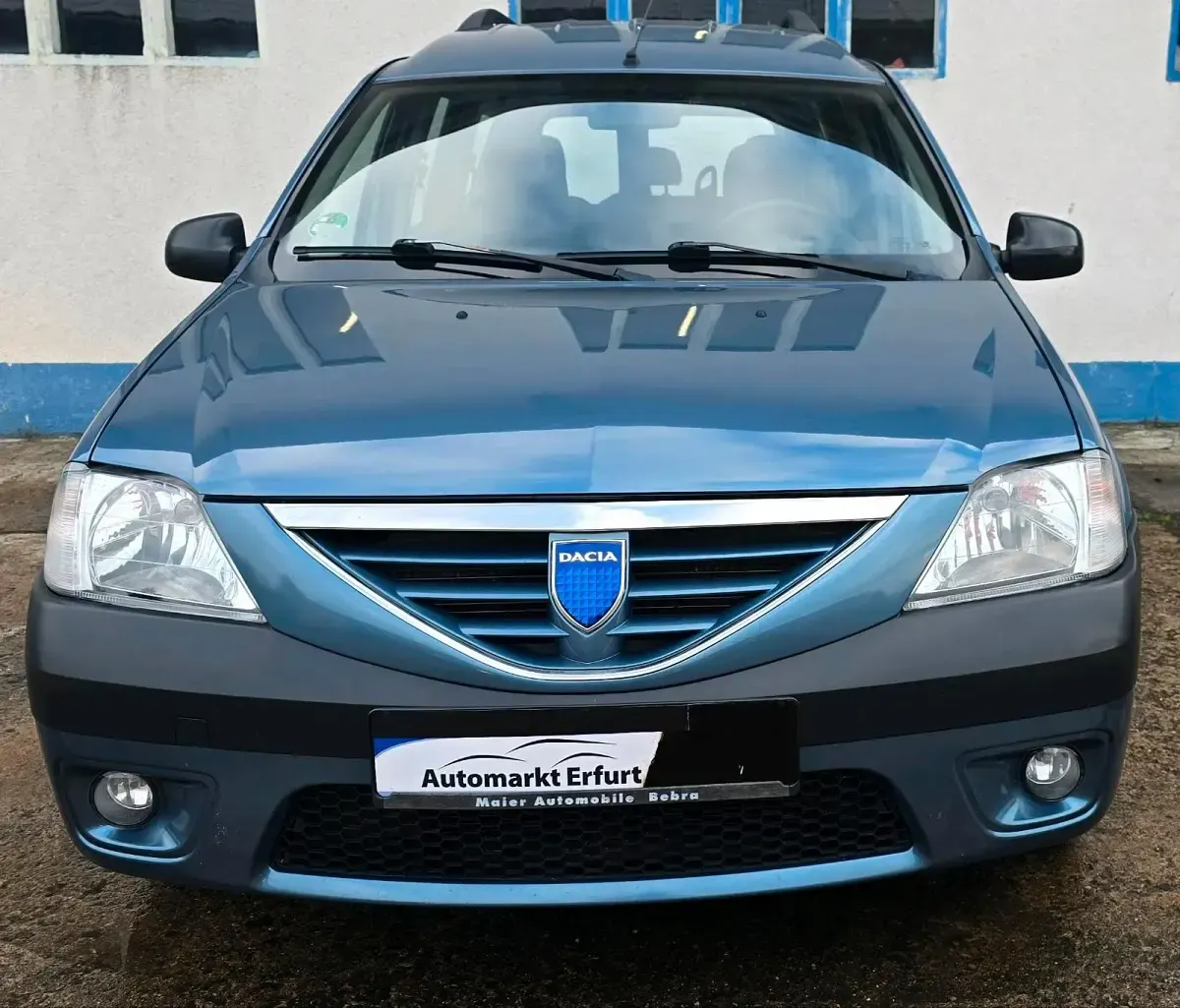 Usata Dacia Logan 105 CV (77 kW) 2008 Blu Berlina