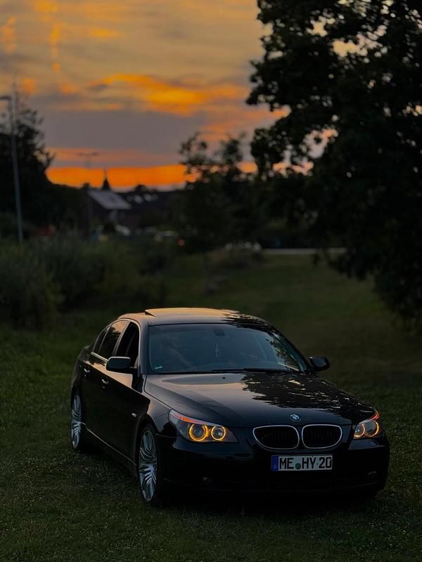 Schwarz Gebraucht 2004 BMW 525 Limousine | 6.000 € (Teuer) - Bild 1/4
