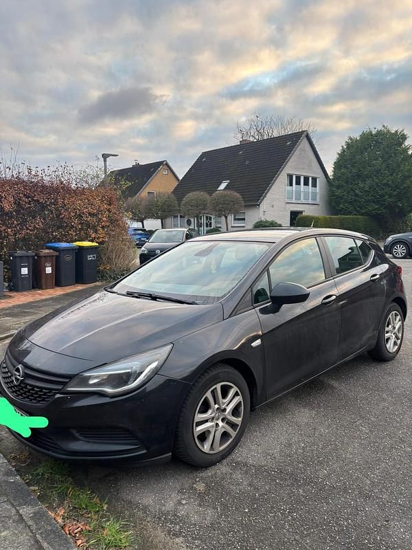 Gebraucht Opel Astra 110 PS (80 kW) 2016 Schwarz Limousine