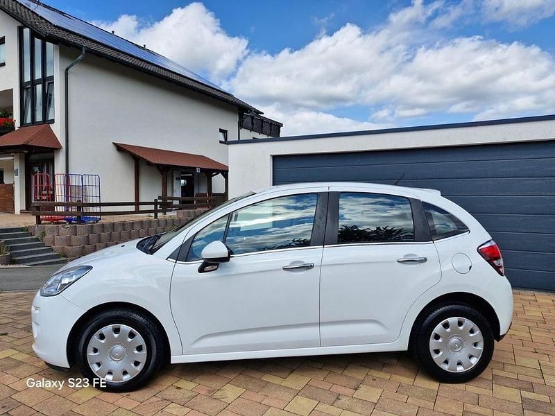 Gebraucht Citroën C3 SELECTION 99 PS (72 kW) 2015 Weiß Kleinwagen
