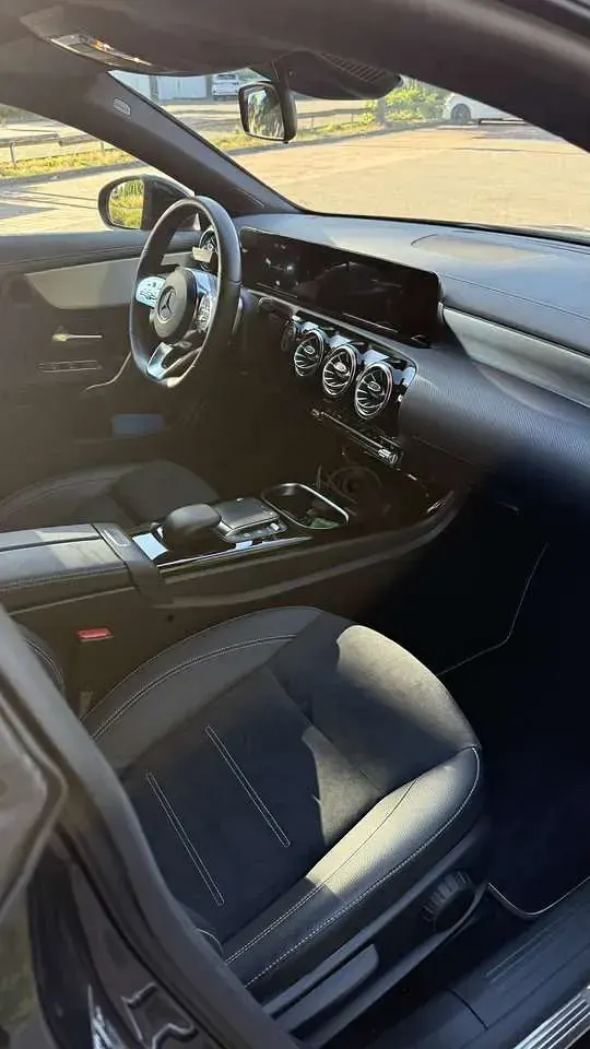 Gebraucht Mercedes CLA250e AMG line 160 PS (117 kW) 2022 Schwarz Coupé