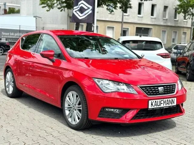 Gebraucht Seat Leon XCELLENCE 150 PS (110 kW) 2020 Rot Limousine