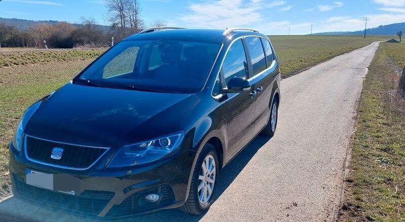 Schwarz Gebraucht 2015 Seat Alhambra Ecomotive Van / Kleinbus | 16.499 € (Guter Preis) - Bild 1/4