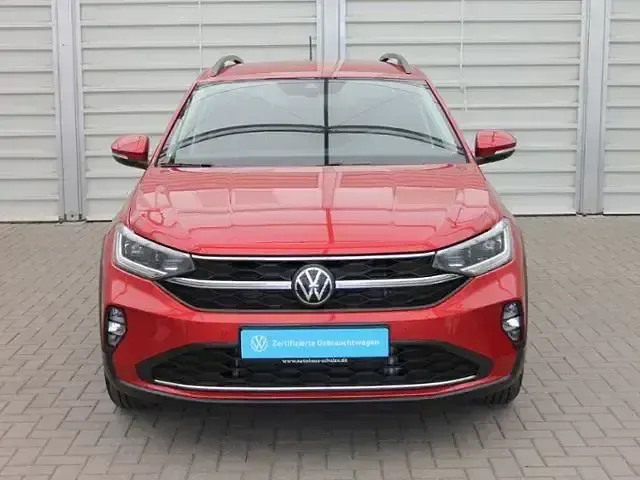 Gebraucht VW Taigo Move 110 PS (80 kW) 2024 Rot SUV
