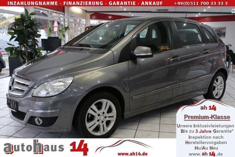 Grau Gebraucht 2010 Mercedes B200 Van / Kleinbus | 6.950 € (Fairer Preis) - Bild 1/4