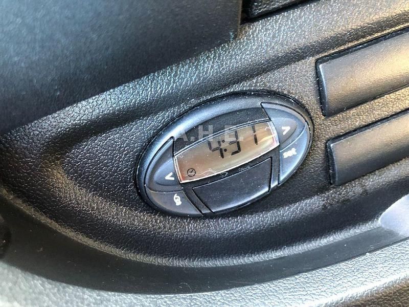 Second-hand Citroën Jumper 110 CP (80 kW) 2017 Alb Monovolum