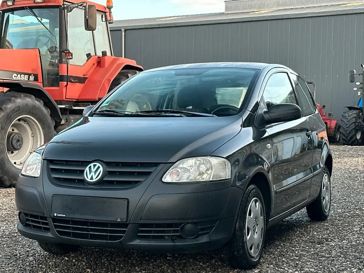 Gebraucht VW Fox 75 PS (55 kW) 2005 Grau Kleinwagen