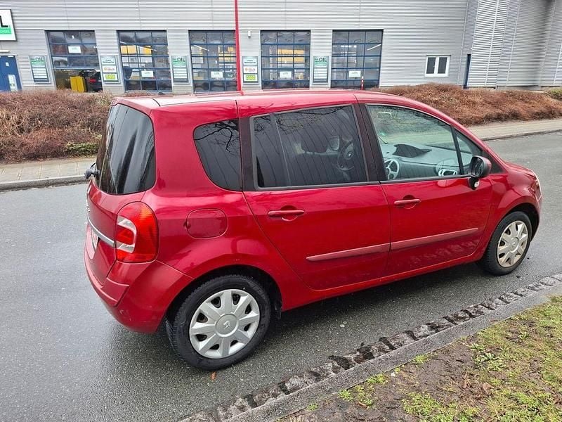 Gebraucht Renault Grand Modus Dynamique 101 PS (74 kW) 2008 Rot Van / Kleinbus