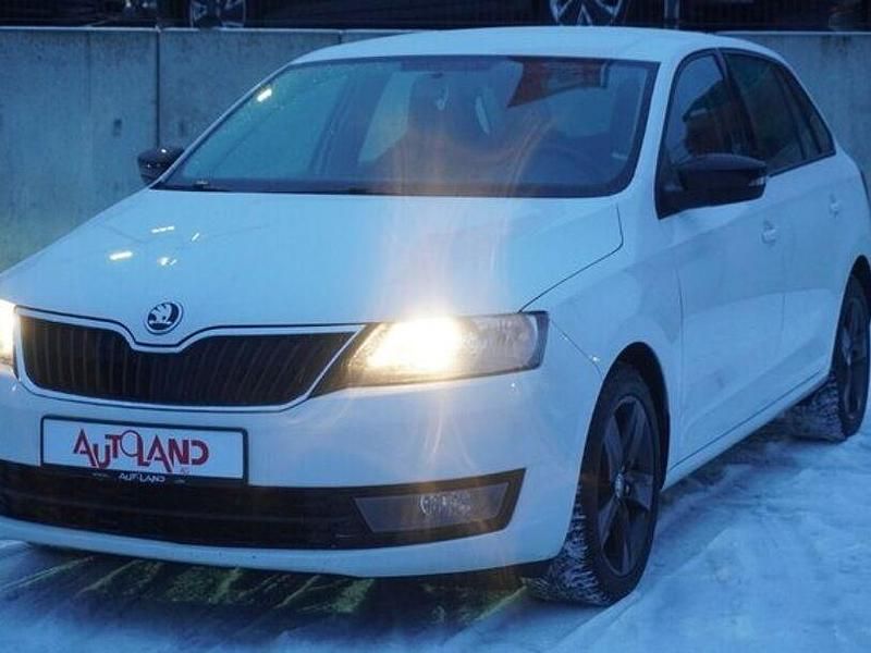 Gebraucht Skoda Rapid 110 PS (80 kW) 2016 Silber Kleinwagen