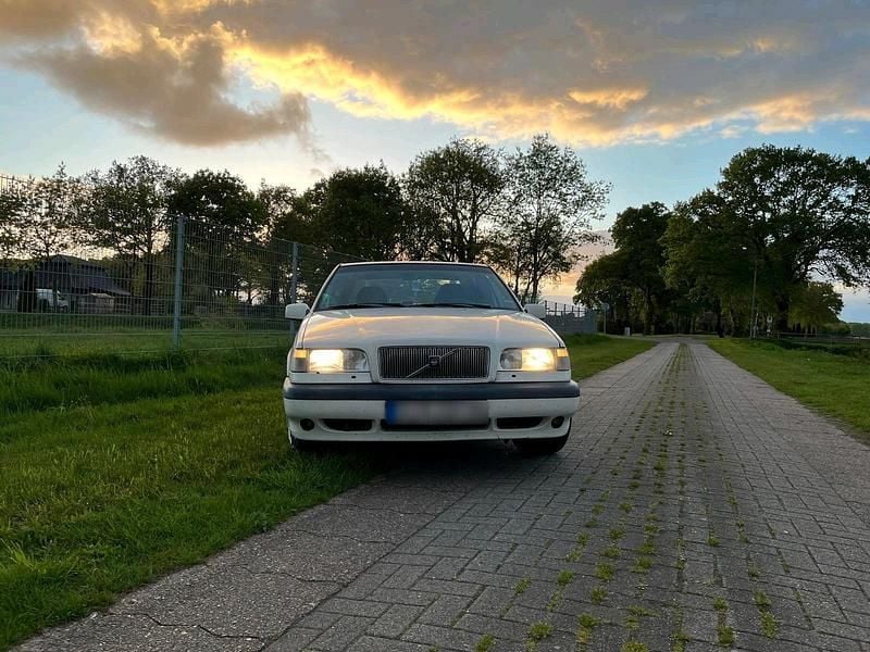 Gebraucht Volvo 850 226 PS (166 kW) 1995 Weiß Limousine
