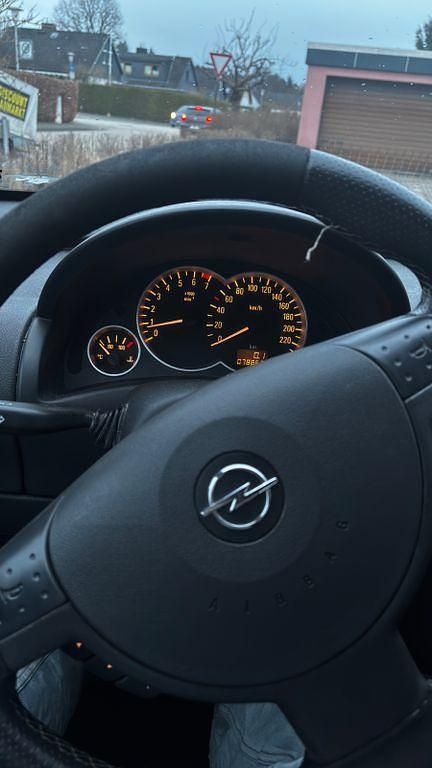 Gebraucht Opel Tigra 90 PS (66 kW) 2006 Blau Cabrio