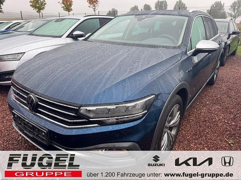 Aquamarinblau metallic Gebraucht 2022 VW Passat Alltrack Kombi | 29.899 € (Guter Preis) - Bild 1/4